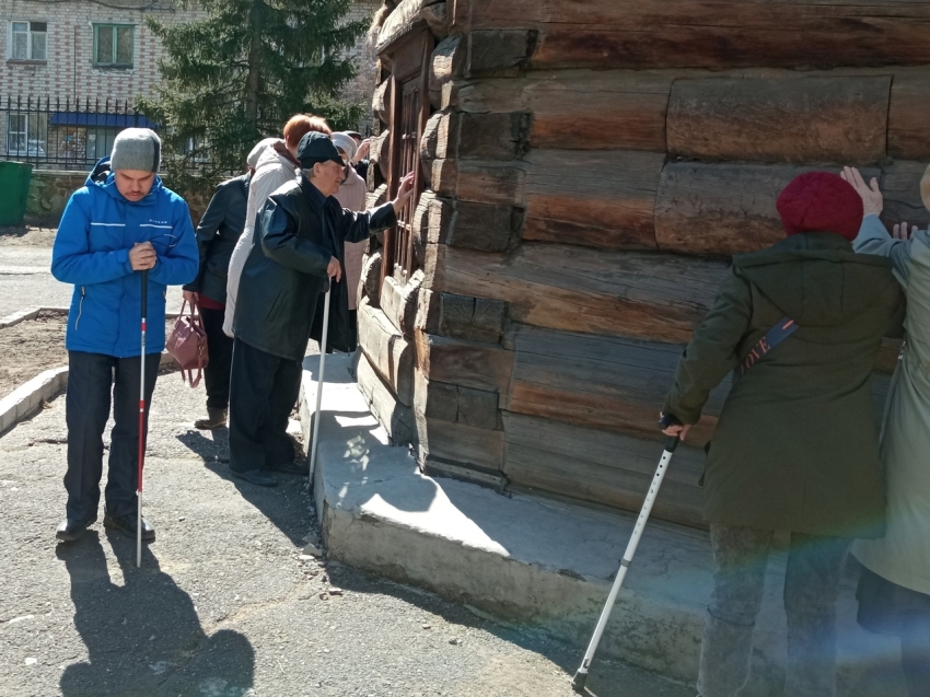 Квест для людей с нарушениями зрения проведет забайкальская спецбиблиотека